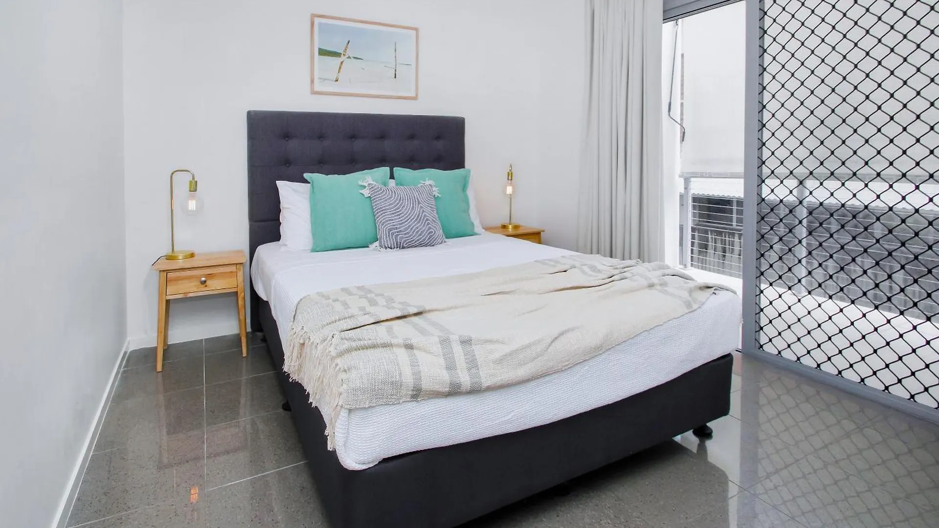 Stunning Ground Floor City Apartment 104 Cairns