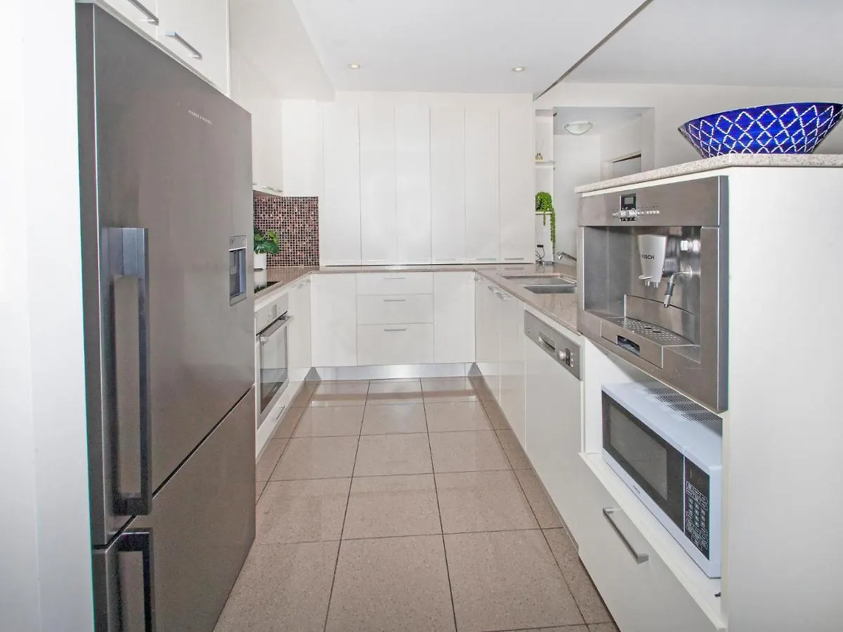 Stunning Ground Floor City Apartment 104 Cairns